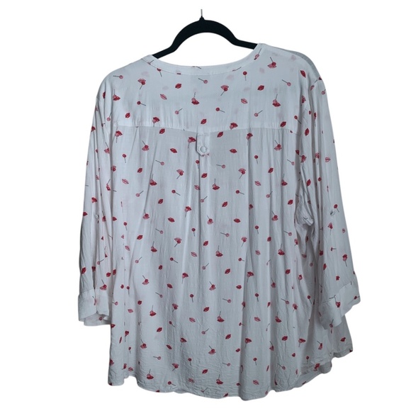 Torrid Women's Harper Blouse Sz 2 (2X) Lips Lollipops Partial Henley Top - Picture 5 of 6